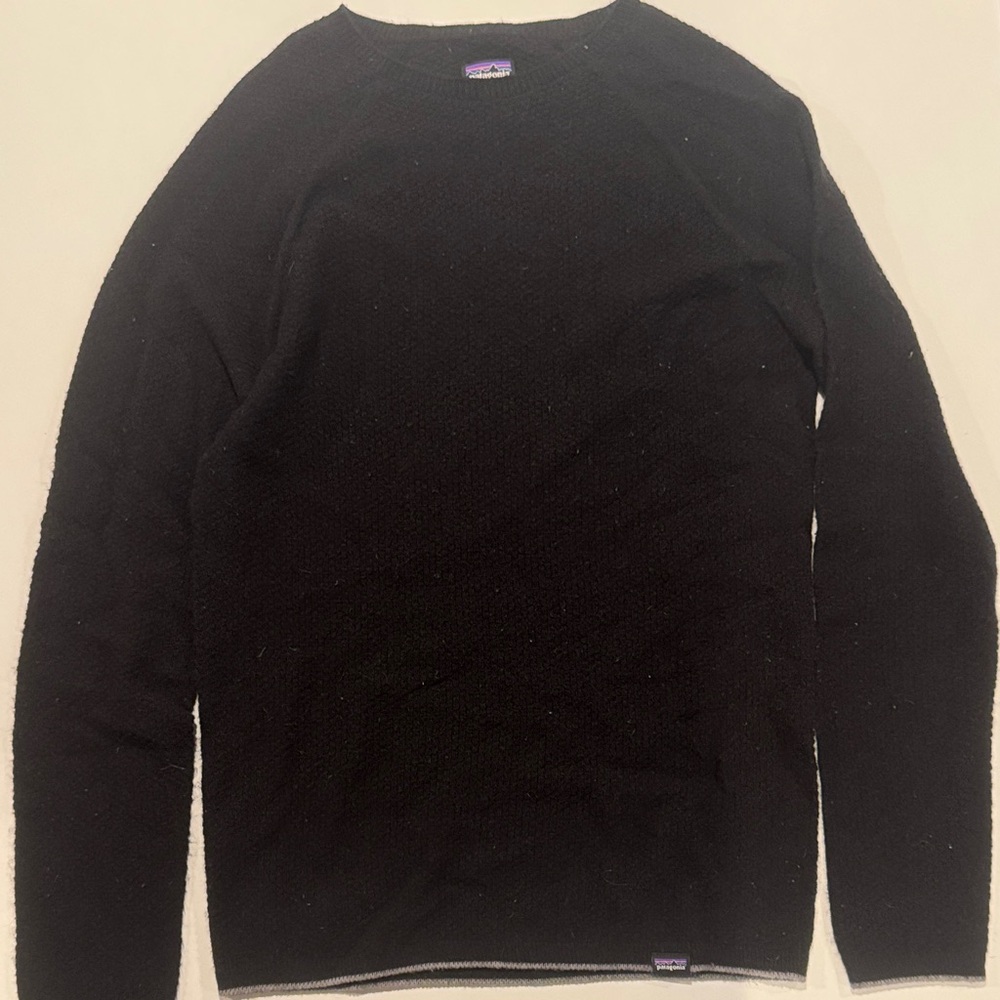 Patagonia Men's Classic Black Wool Crewneck Baselayer
